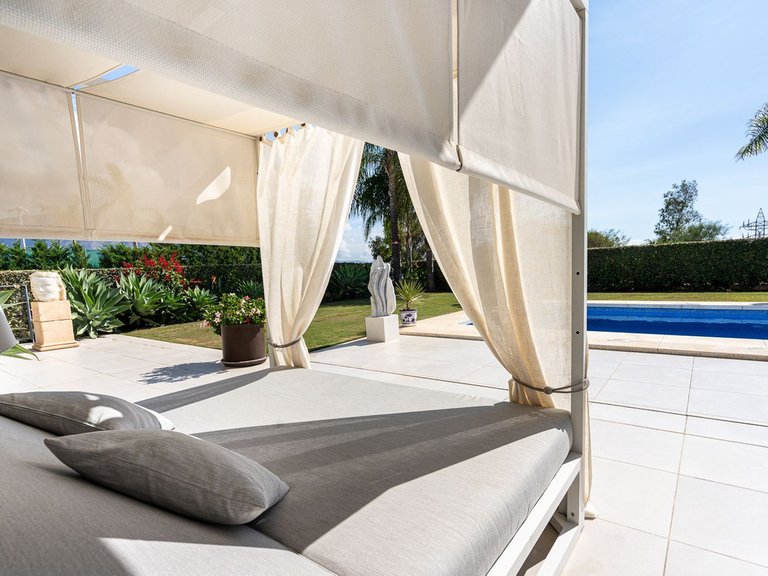 Villa for Sale in La Quinta, Malaga 40