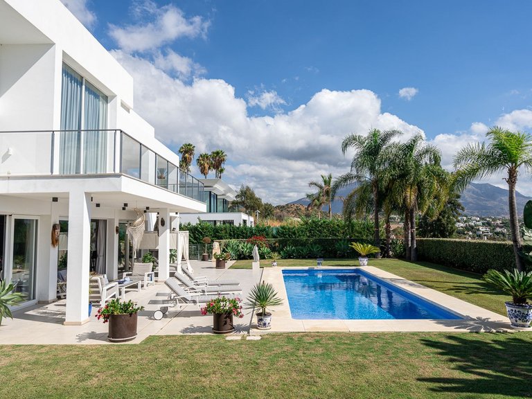 Villa for Sale in La Quinta, Malaga 47