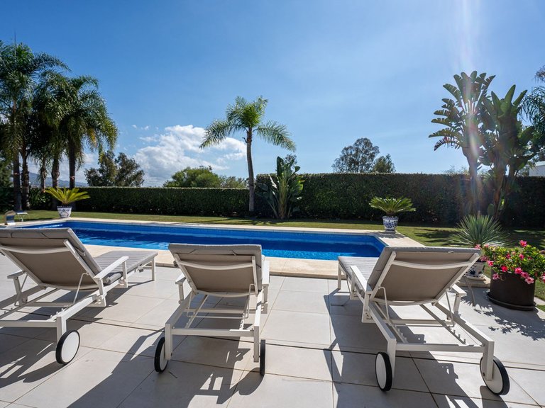 Villa for Sale in La Quinta, Malaga 49