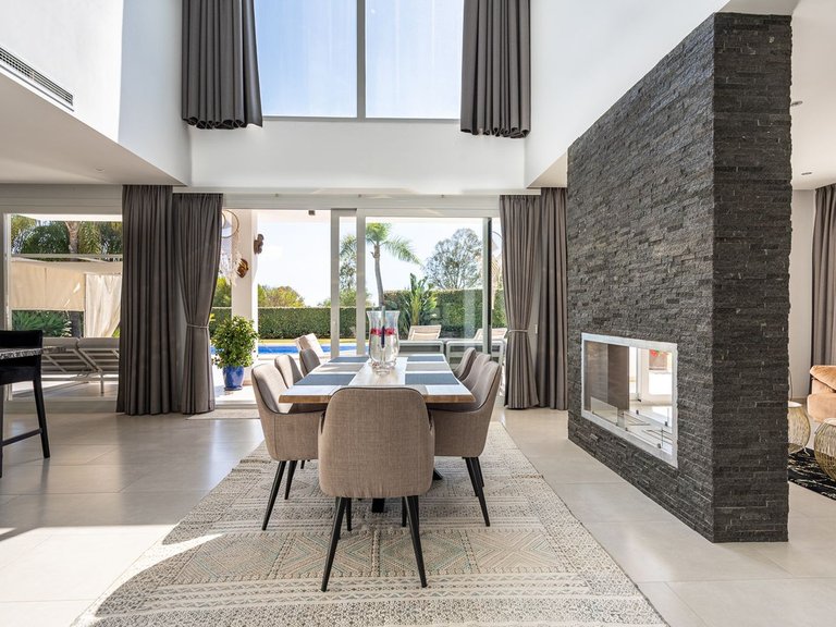 Villa for Sale in La Quinta, Malaga 7