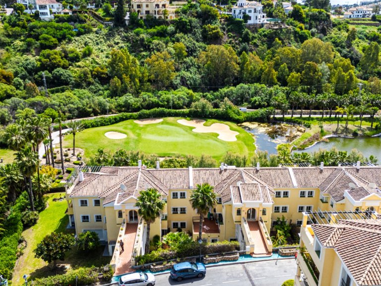 Apartment for Sale in Benahavís, Malaga 30
