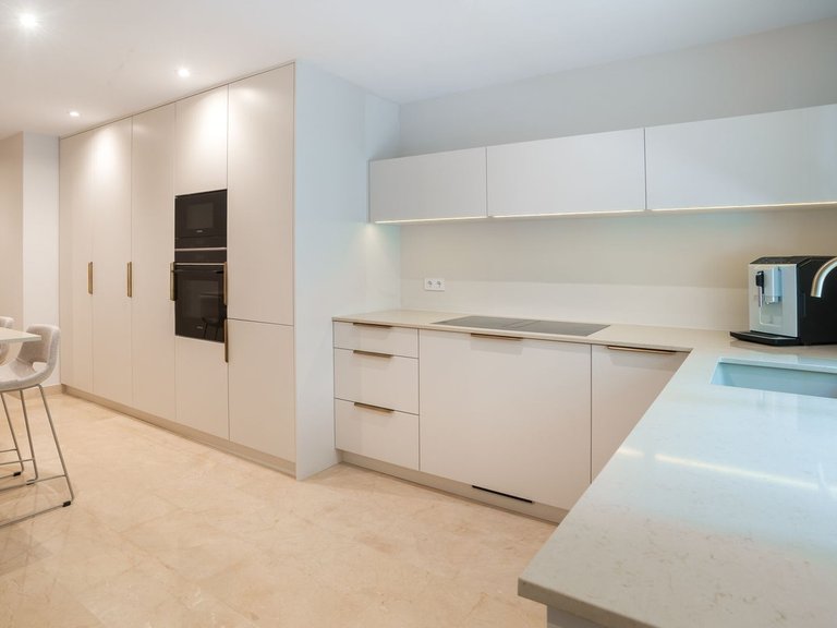 Apartment for Sale in Sierra Blanca, Malaga 14