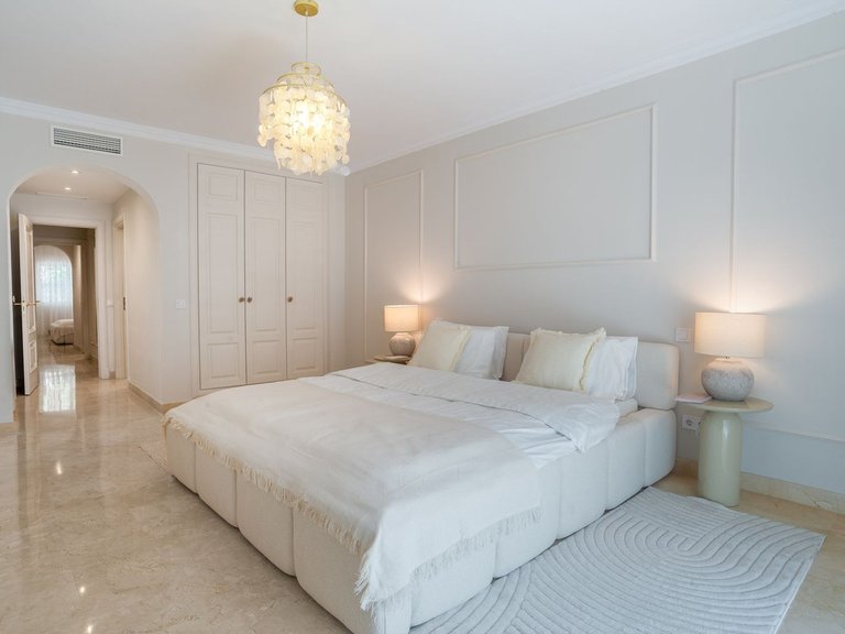 Apartment for Sale in Sierra Blanca, Malaga 19