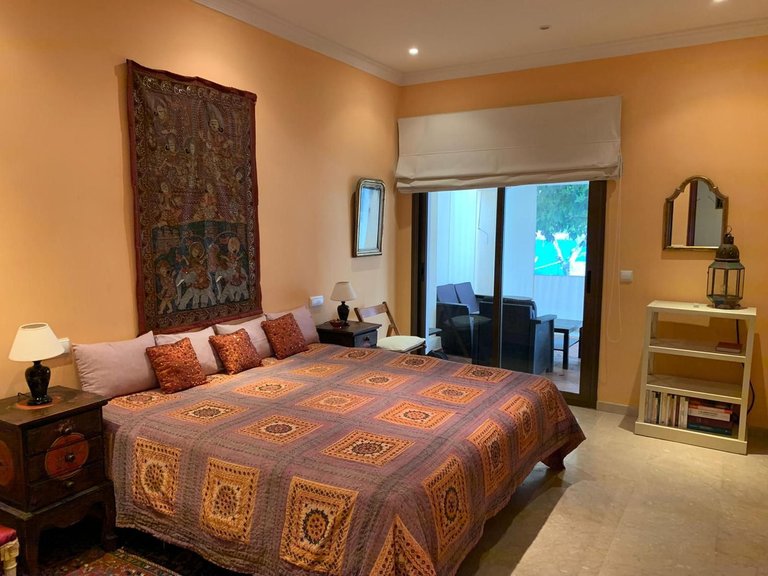 Villa for Sale in Marbella, Malaga 10