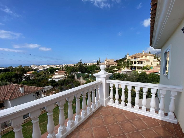Villa for Sale in Marbella, Malaga 17