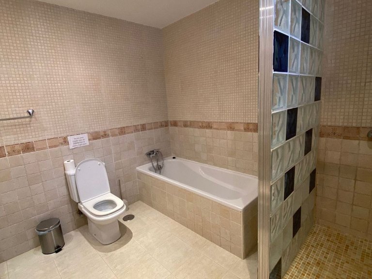 Villa for Sale in Marbella, Malaga 18