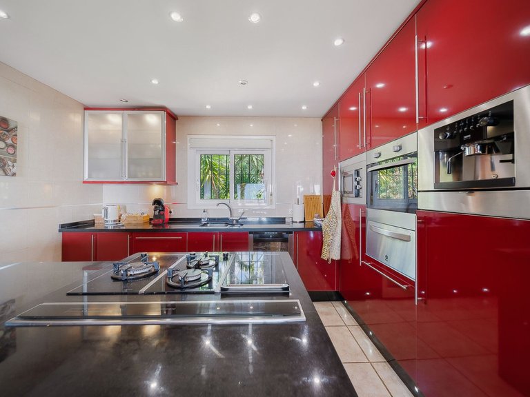 Villa for Sale in Costa del Sol, Benalmadena, Malaga 10