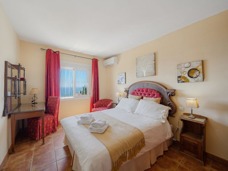 Villa for Sale in Costa del Sol, Benalmadena, Malaga 15