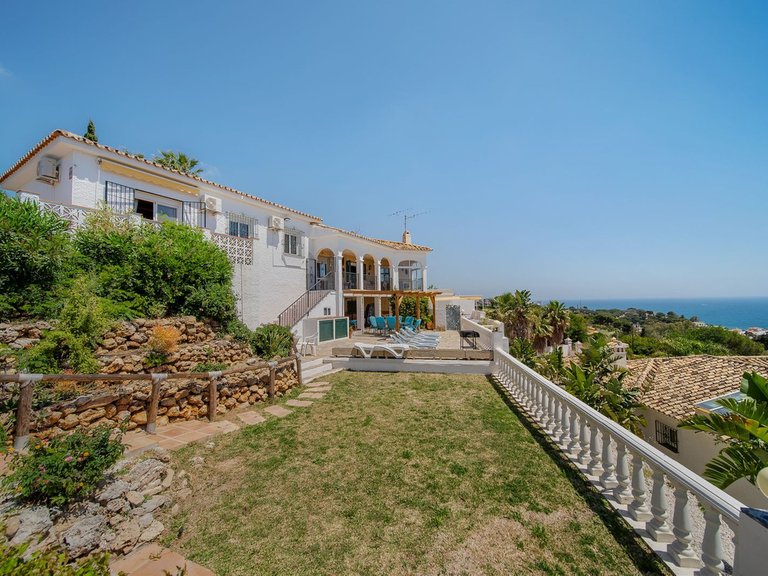 Villa for Sale in Costa del Sol, Benalmadena, Malaga 29