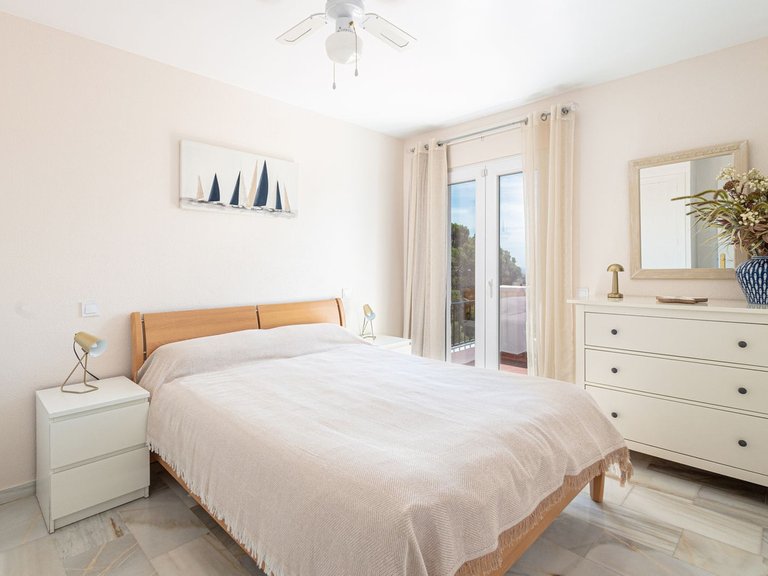 Villa for Sale in Estepona, Malaga 15