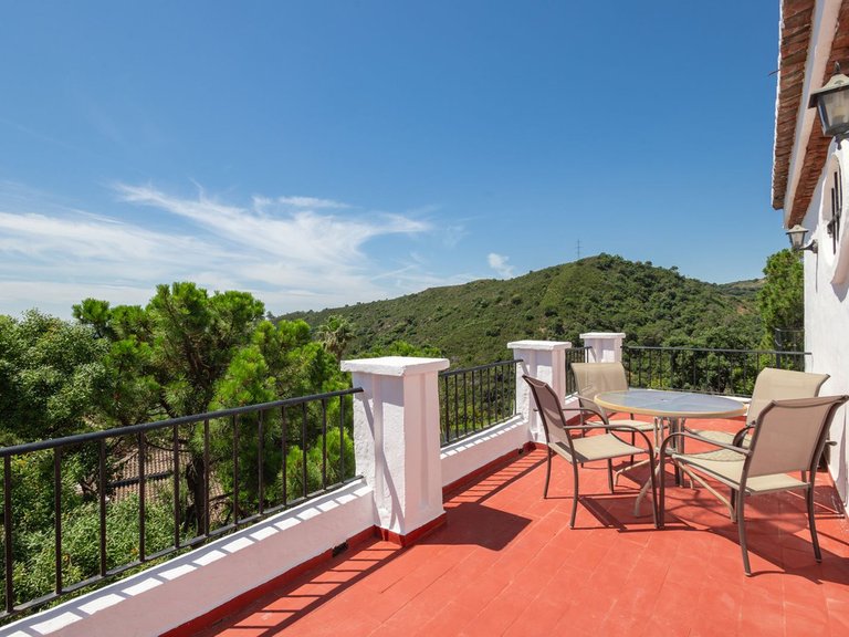 Villa for Sale in Estepona, Malaga 20