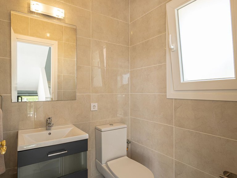 Villa for Sale in Estepona, Malaga 22