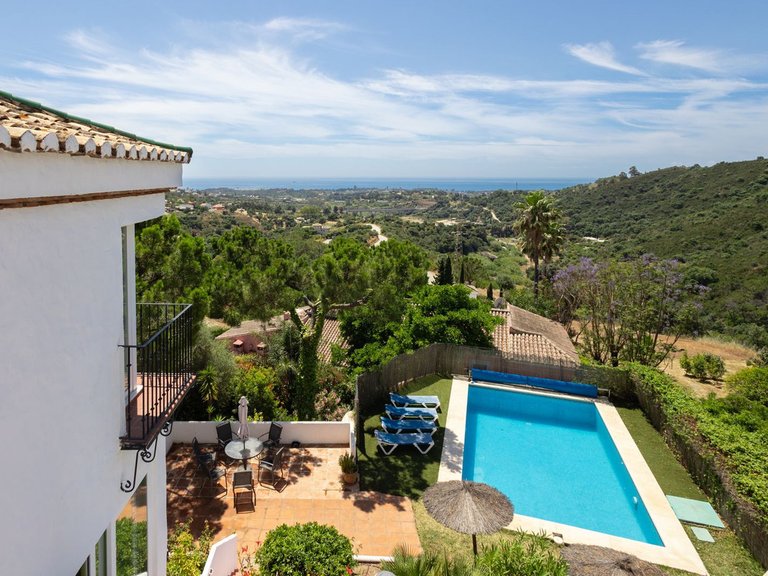 Villa for Sale in Estepona, Malaga 28