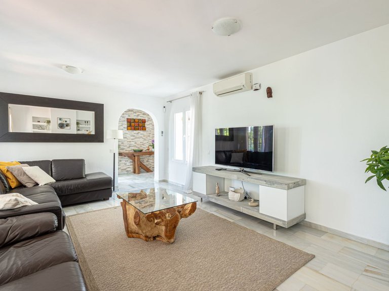 Villa for Sale in Estepona, Malaga 5