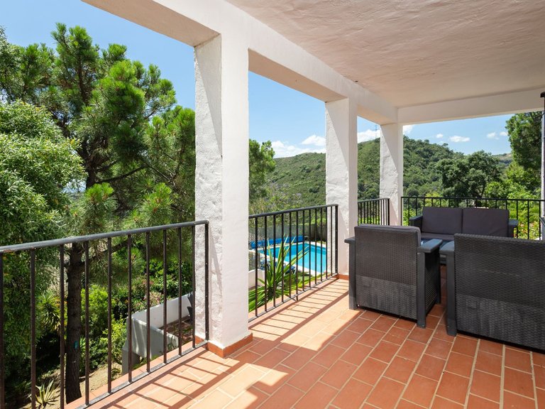 Villa for Sale in Estepona, Malaga 6