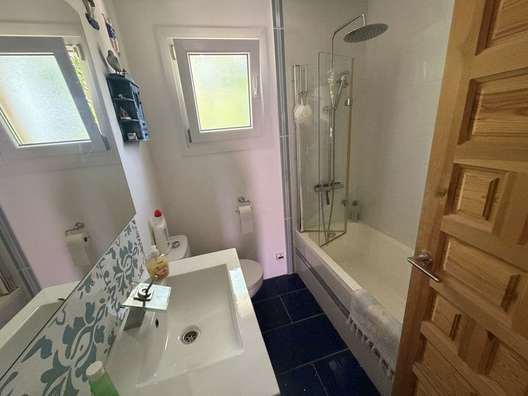 Villa for Sale in Costa del Sol Benalmadena, Malaga 5