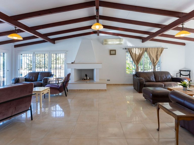 Villa for Sale in Alhaurín El Grande, Malaga 11