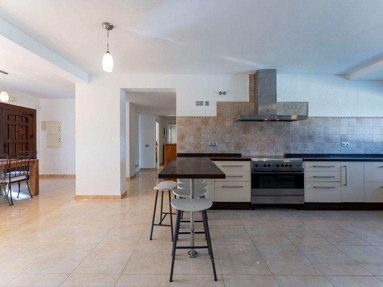 Villa for Sale in Alhaurín El Grande, Malaga 12