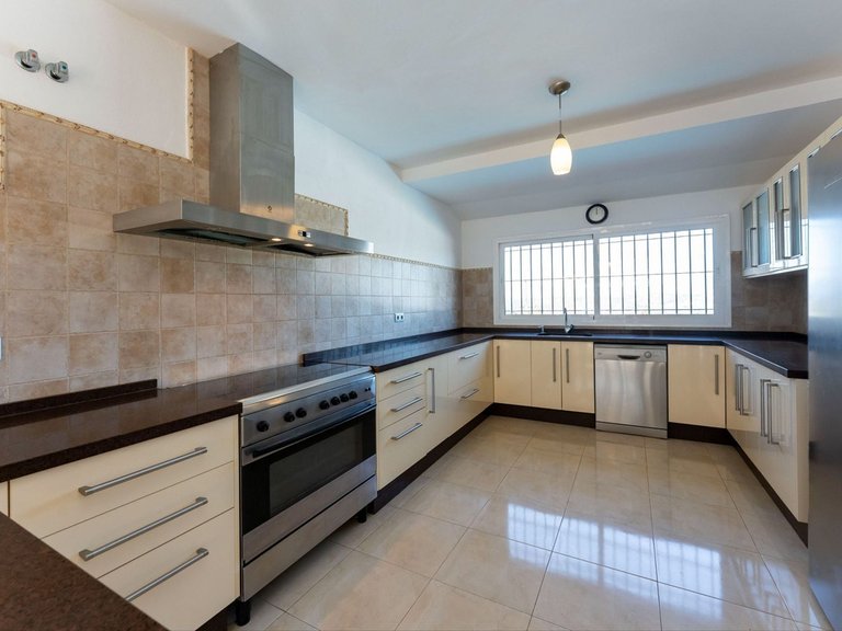 Villa for Sale in Alhaurín El Grande, Malaga 13