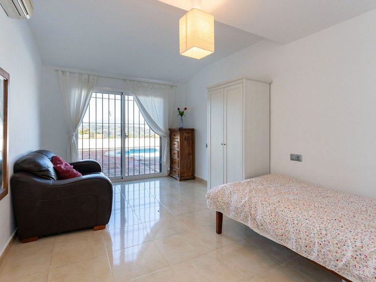 Villa for Sale in Alhaurín El Grande, Malaga 16