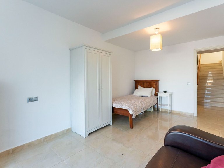 Villa for Sale in Alhaurín El Grande, Malaga 17