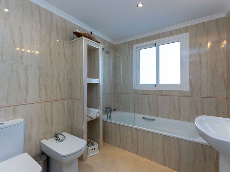 Villa for Sale in Alhaurín El Grande, Malaga 21