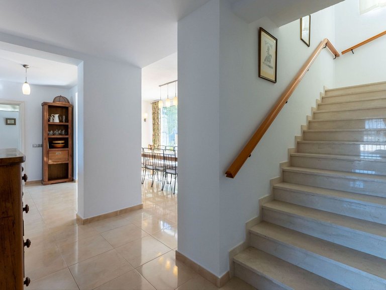 Villa for Sale in Alhaurín El Grande, Malaga 23
