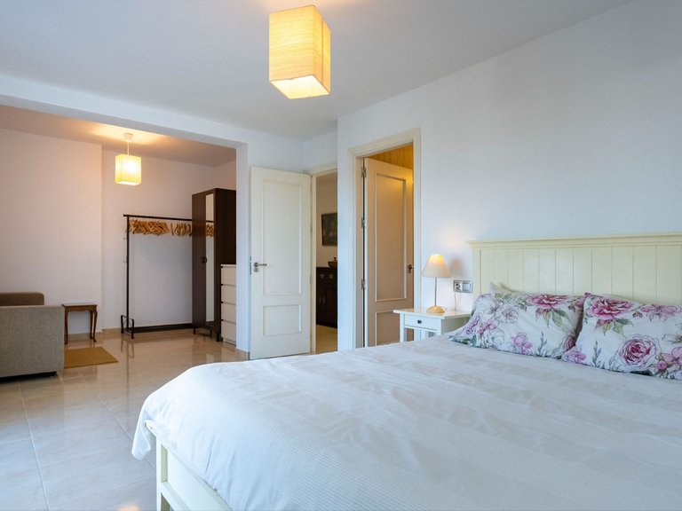 Villa for Sale in Alhaurín El Grande, Malaga 25