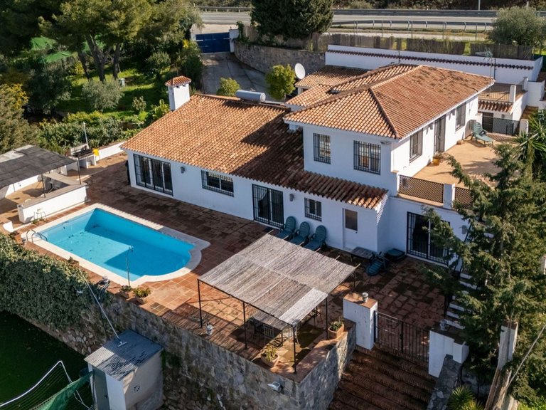 Villa for Sale in Alhaurín El Grande, Malaga 44