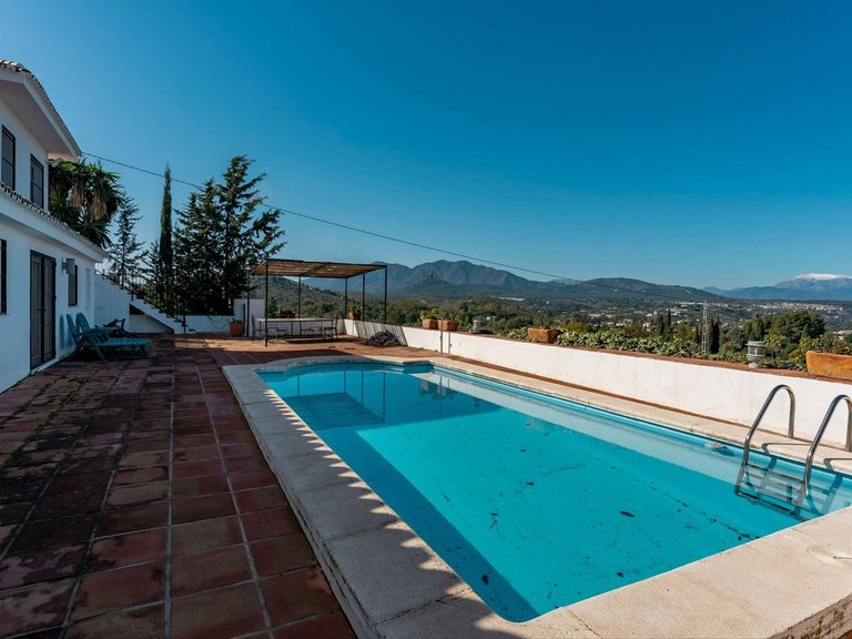 Villa for Sale in Alhaurín El Grande, Malaga 45