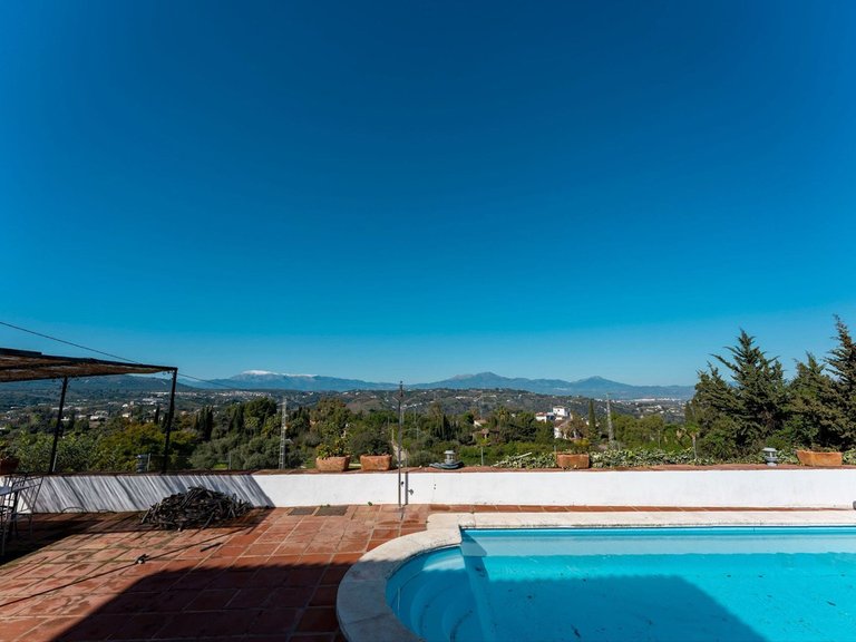 Villa for Sale in Alhaurín El Grande, Malaga 48