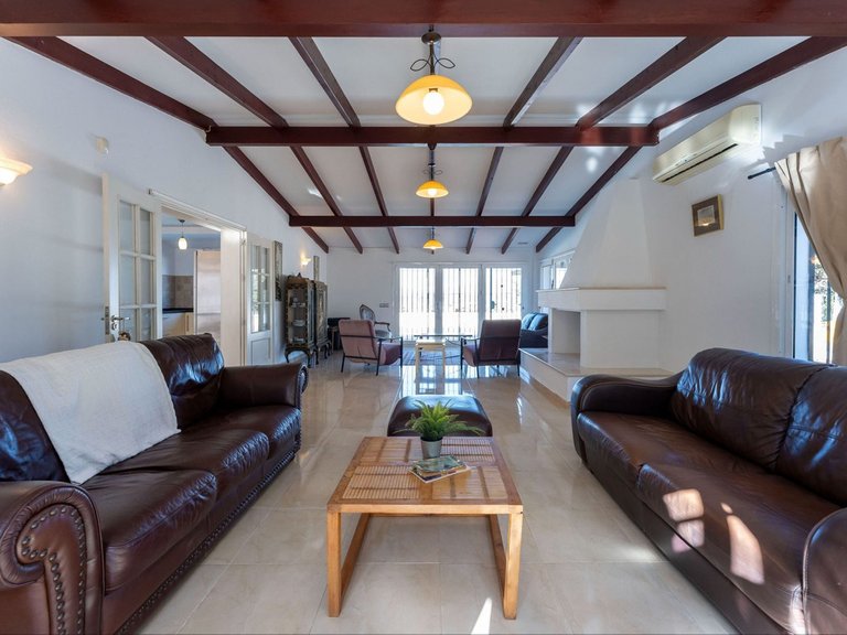 Villa for Sale in Alhaurín El Grande, Malaga 9
