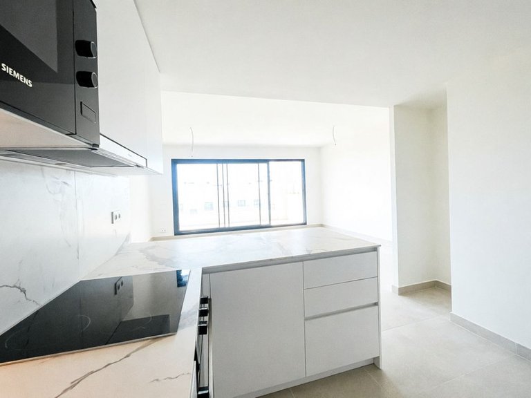 Apartment for Sale in Benalmadena, Malaga 8