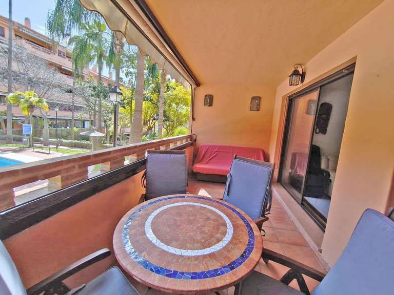 Apartment for Sale in The Golden Mile, Malaga 1