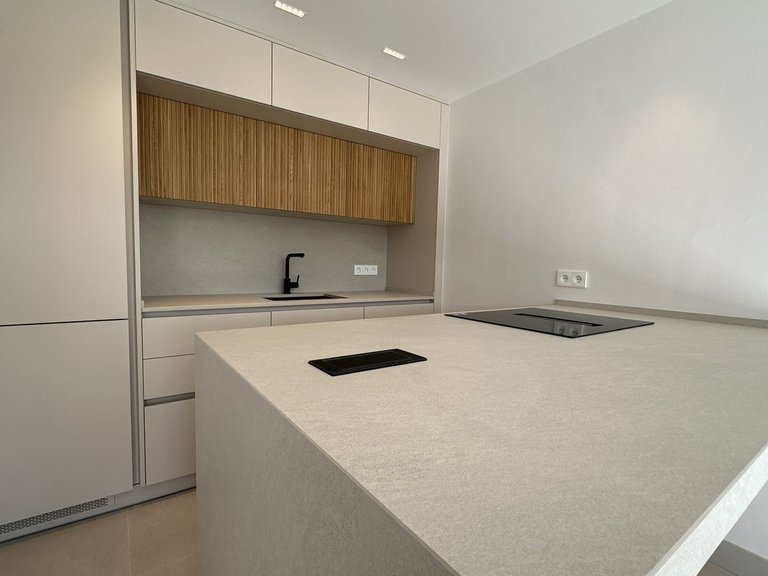 Villa for Sale in Torrequebrada, Malaga 12
