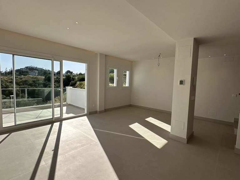 Villa for Sale in Torrequebrada, Malaga 16