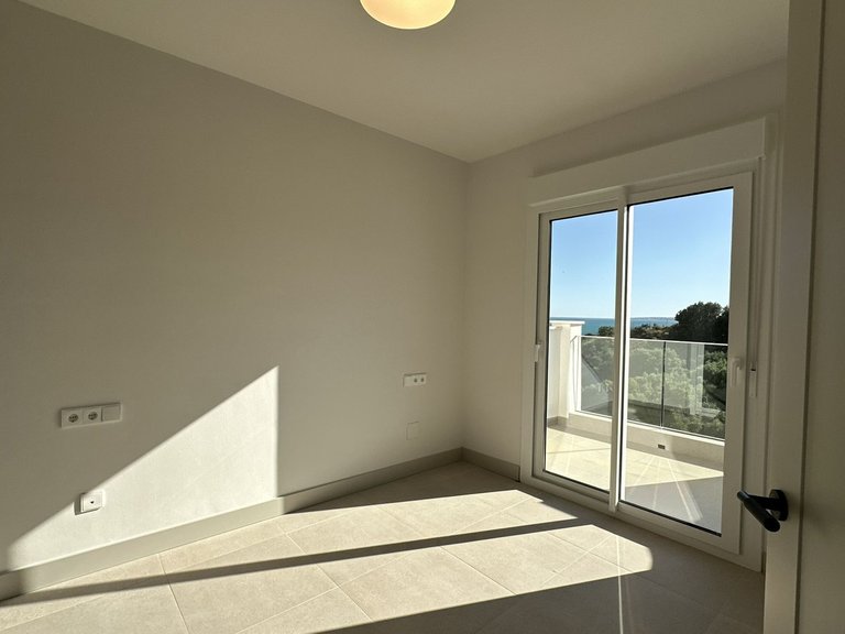 Villa for Sale in Torrequebrada, Malaga 42