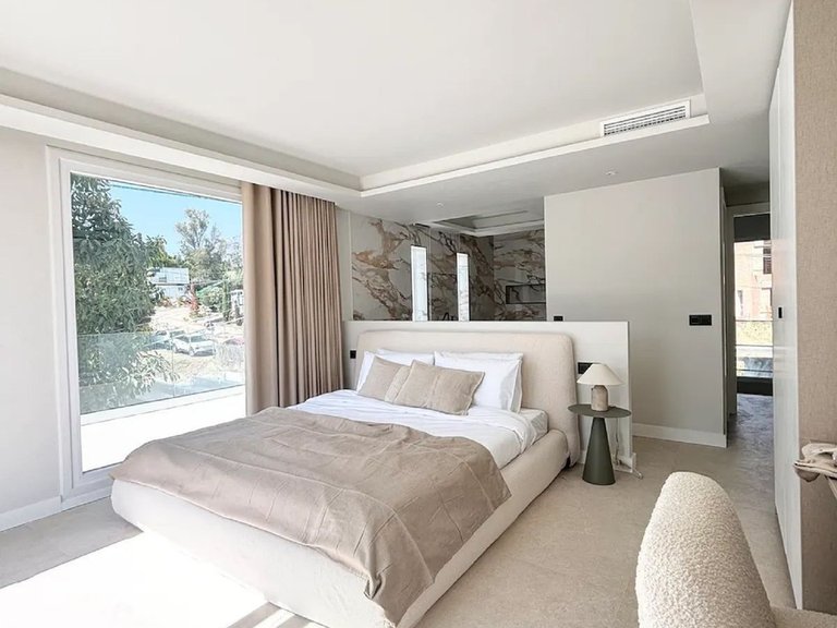Villa for Sale in Marbella, Malaga 17