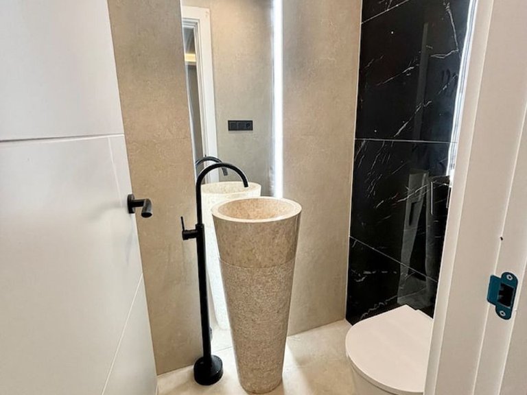 Villa for Sale in Marbella, Malaga 20