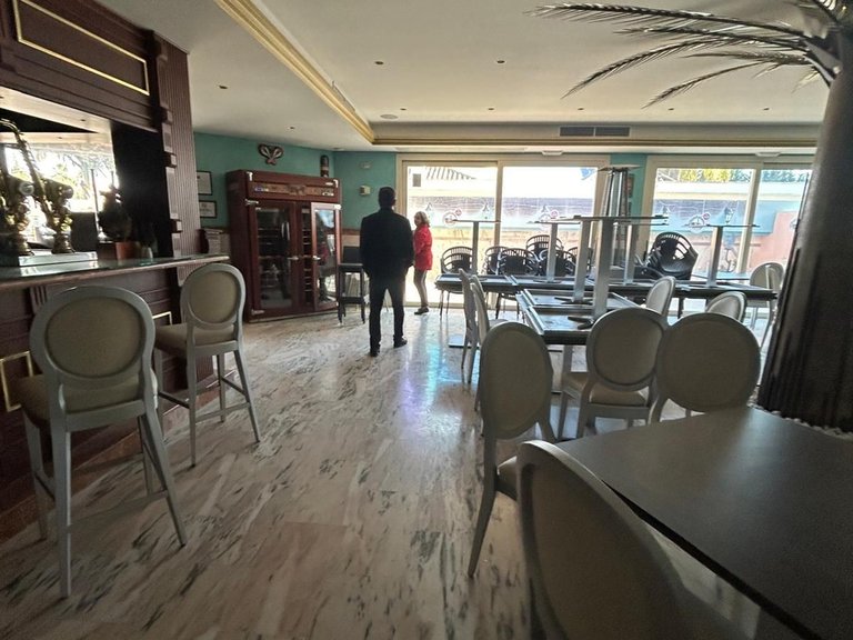 Commercial for Sale in El Paraiso, Malaga 19