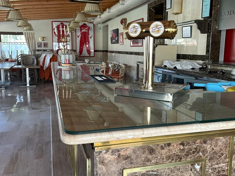 Commercial for Sale in El Paraiso, Malaga 25