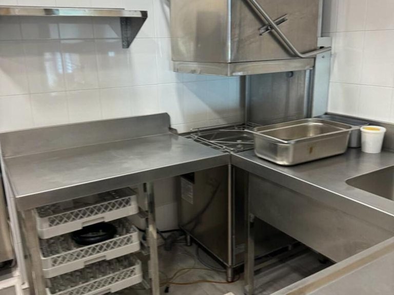 Commercial for Sale in El Paraiso, Malaga 36