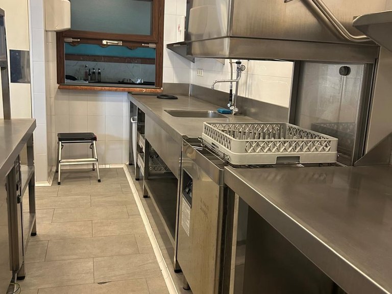 Commercial for Sale in El Paraiso, Malaga 8