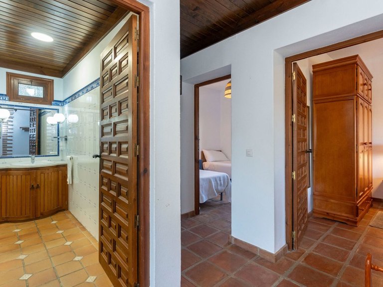 Villa for Sale in Alhaurín El Grande, Malaga 18