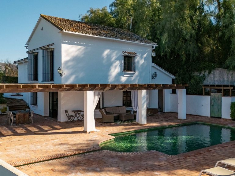 Villa for Sale in Alhaurín El Grande, Malaga 2