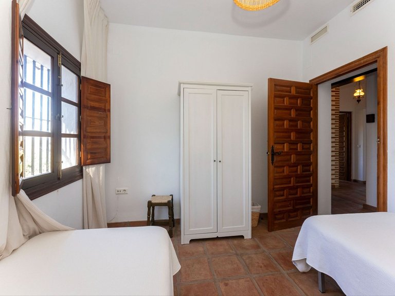 Villa for Sale in Alhaurín El Grande, Malaga 25