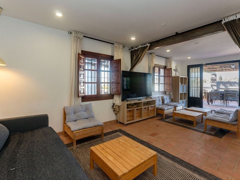 Villa for Sale in Alhaurín El Grande, Malaga 35