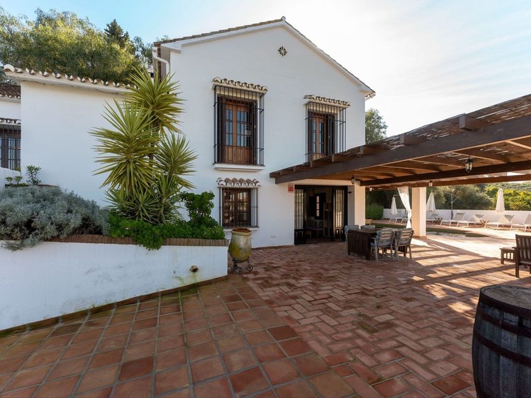 Villa for Sale in Alhaurín El Grande, Malaga 46