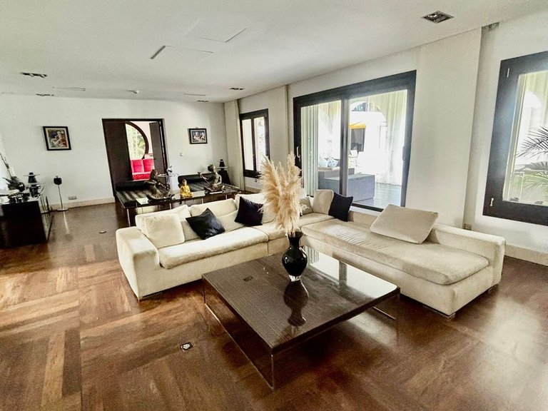 Villa for Sale in San Roque Club, Cadiz 2