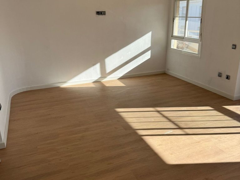 Apartment for Sale in El Pinillo, Malaga 5